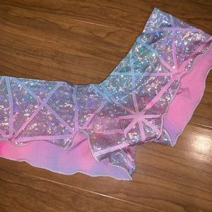 Iheartraves holographic booty shorts